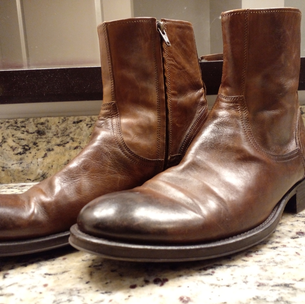 To Boot mens shoes / size US 10